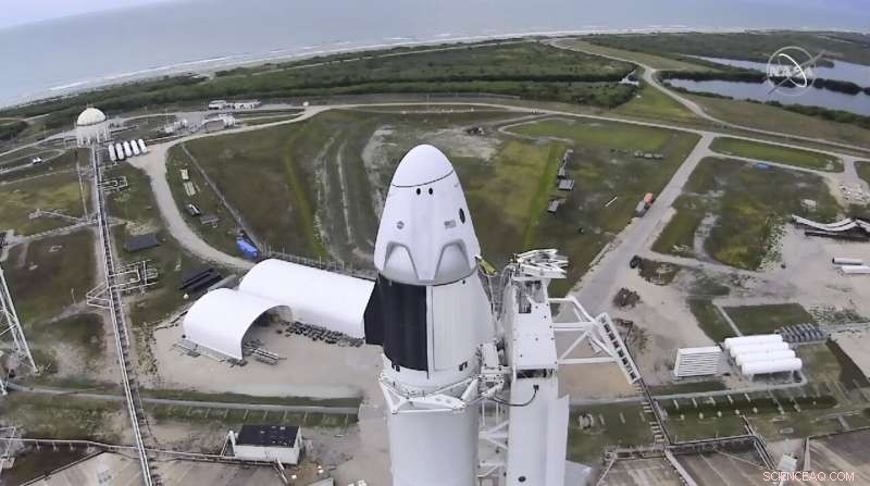 SpaceX Launch Delayed: Weather Forces Mission Scrub