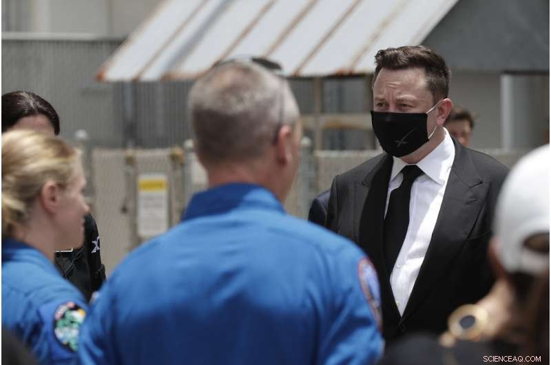 SpaceX Launch Delayed: Weather Forces Mission Scrub