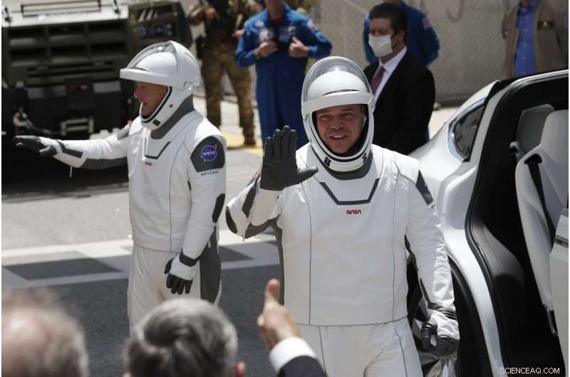 SpaceX Falcon 9 Launches NASA Astronauts Doug Hurley and Bob Behnken to Orbit – Historic First from U.S. Soil