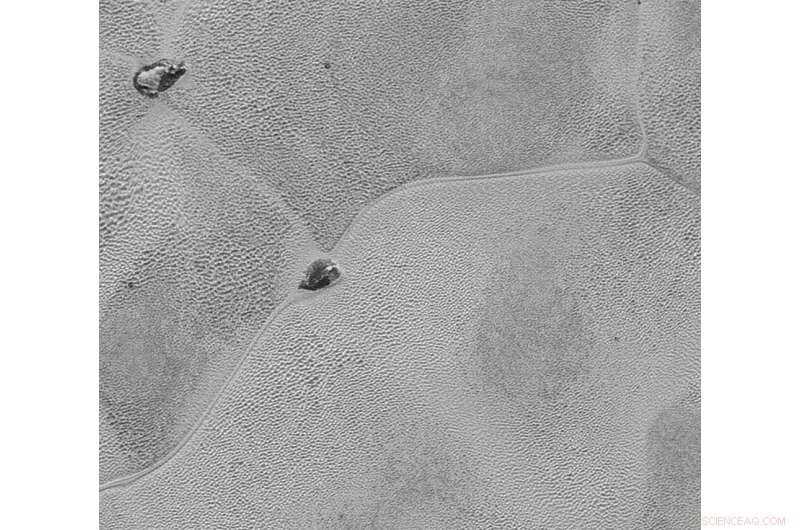 10 Key Discoveries About Pluto from NASA s New Horizons Mission