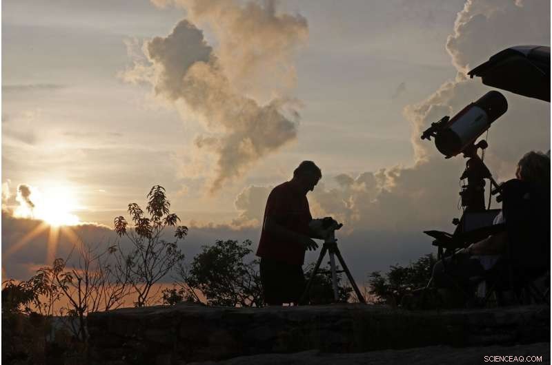 How to Photograph Comet Neowise: Patience and Strategic Placement