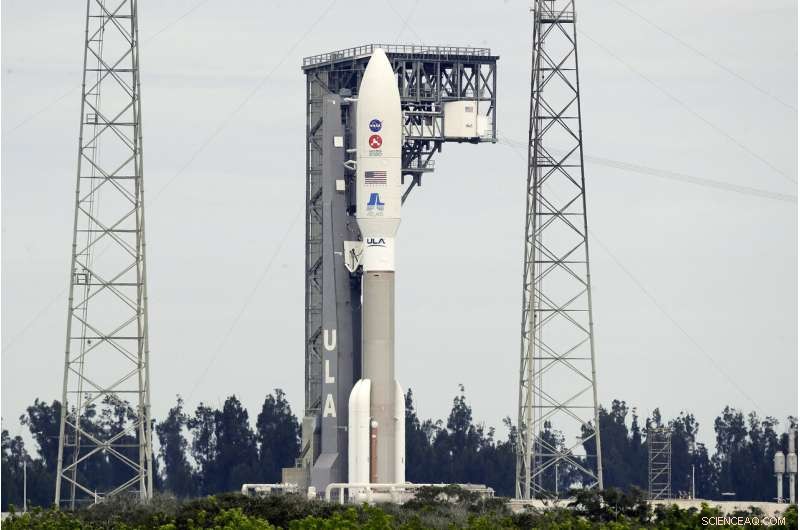 Atlas V Rocket Readies for Final 2020s Mars Mission Launch from Florida