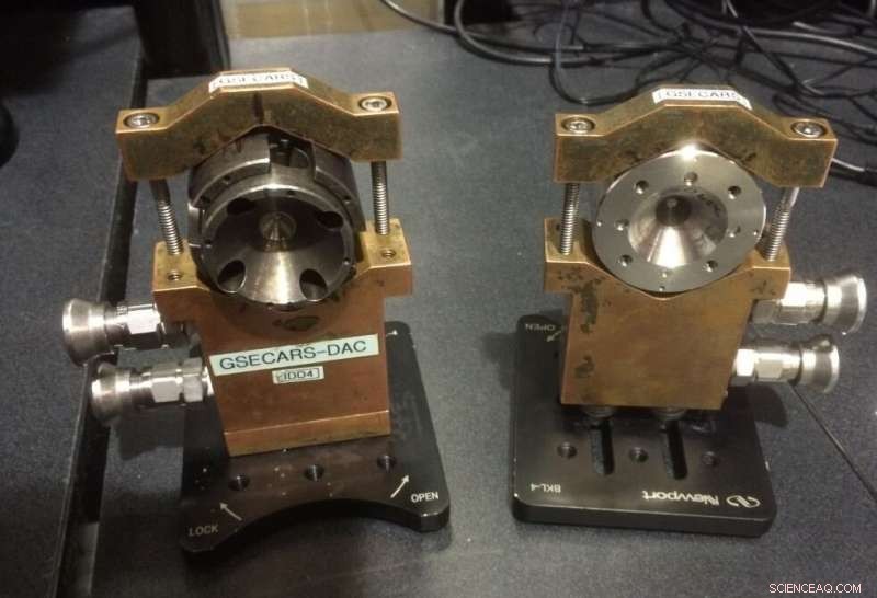 Could Exoplanets Be Made of Diamonds? Exploring the Science of Carbon‑Rich Worlds