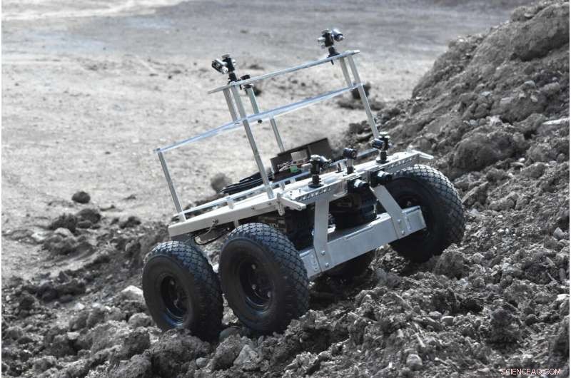 Carnegie Mellon’s MoonRanger Rover to Search for Water at the Moon’s South Pole
