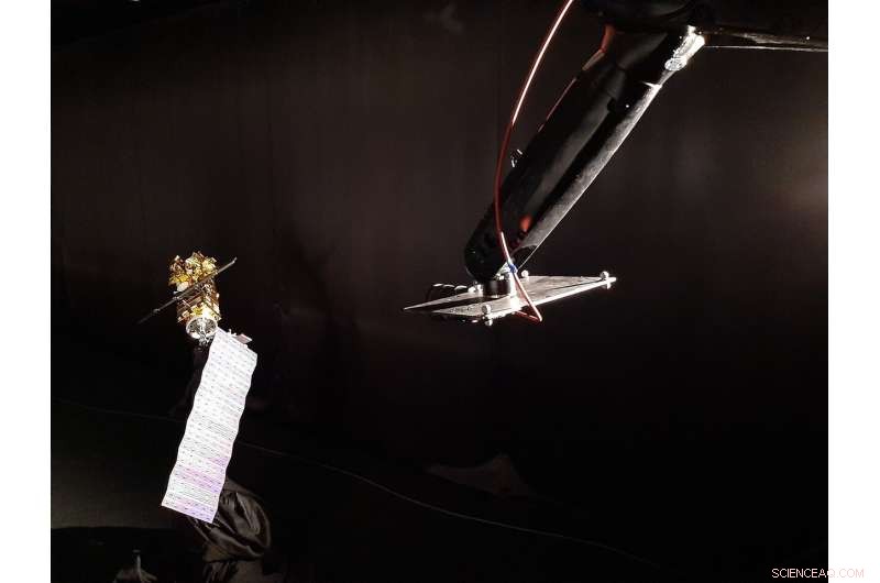 Simulated Satellite Rendezvous: ESA’s Advanced GNC Simulator in Action