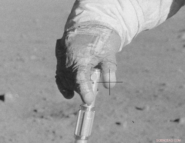 ESA Seeks Advanced Dust-Resistant Materials for Safe Lunar Return