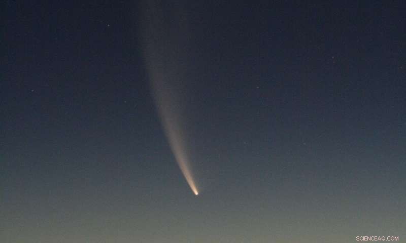 New Study Links Comet Impacts to the Origins of Life on Earth