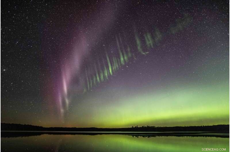 Citizen Scientists Reveal New Feature of the STEVE Aurora