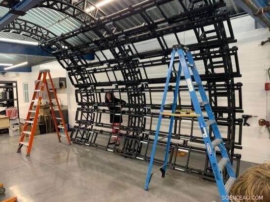 VizLab: A Virtual Reality Workspace Unveiling the Universe s Secrets