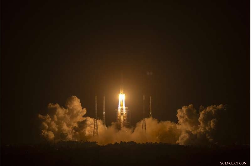 China Launches Chang e-5 Mission to Return Lunar Samples, Advancing Space Science