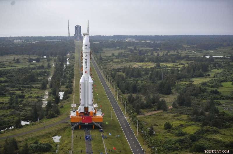 China Launches Chang e-5 Mission to Return Lunar Samples, Advancing Space Science