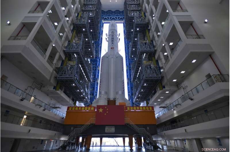 China Launches Chang e-5 Mission to Return Lunar Samples, Advancing Space Science