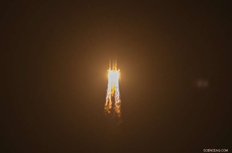 China Launches Chang e-5 Mission to Return Lunar Samples, Advancing Space Science