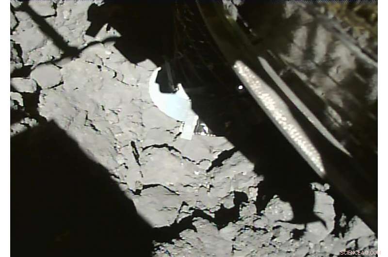 Japan Prepares for Hayabusa2 Capsule Return Carrying Asteroid Soil Samples