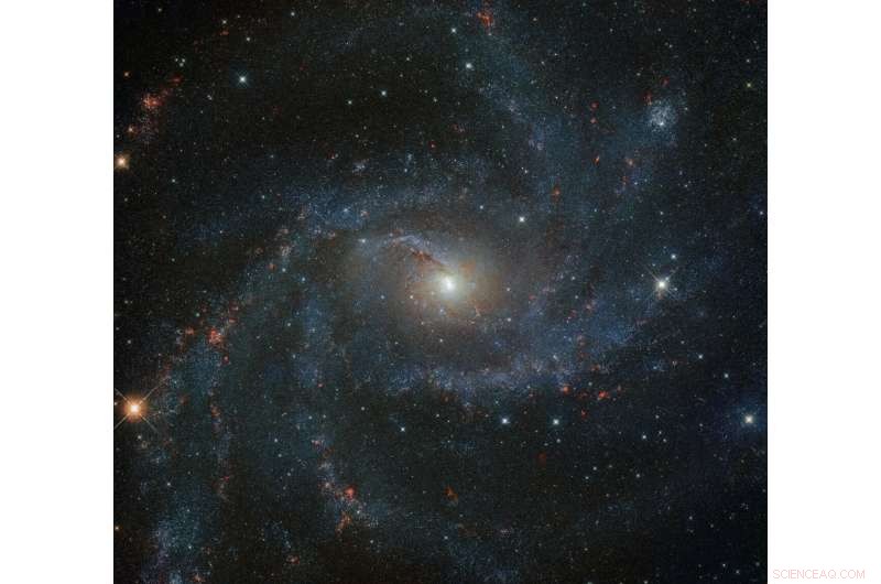 Hubble Reveals the Stunning Fireworks Galaxy: Inside NGC 6946