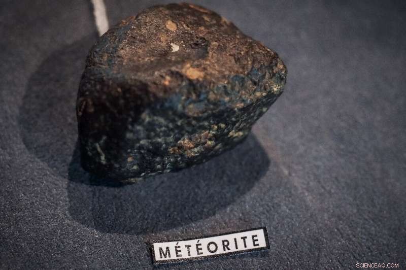 Scientists Discover Earliest Solar System Meteorite, Revealing Cosmic Origins