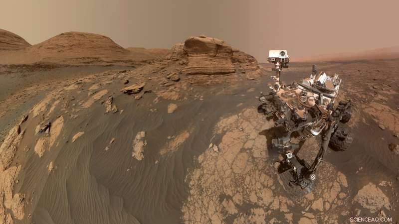 Curiosity Rover Captures Selfie at Mars’ Mont Mercou Rock Outcrop