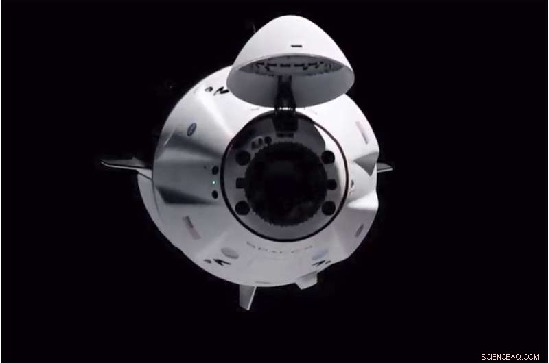 SpaceX Dragon Docking Brings Record-Breaking Crowd to the ISS
