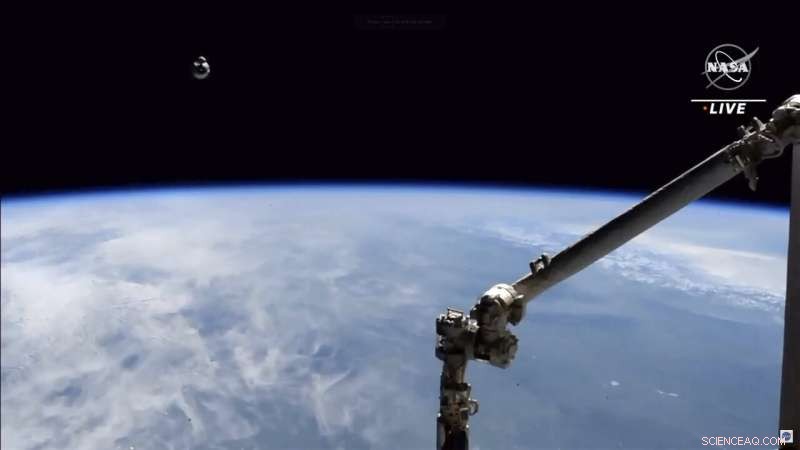 SpaceX Dragon Docking Brings Record-Breaking Crowd to the ISS