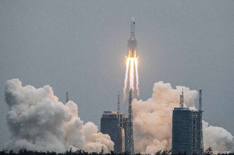 Chinese Long March-5B Rocket Segment Re-entrances and Disintegrates Over Indian Ocean