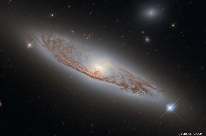 Hubble Captures Stunning Spiral Galaxy NGC 5037 in Virgo