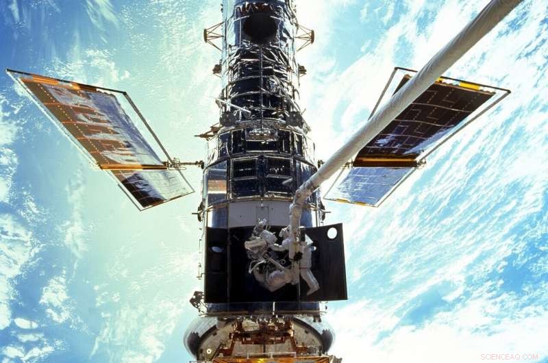Hubble Space Telescope Faces Critical Computer Glitch, Pausing Scientific Operations