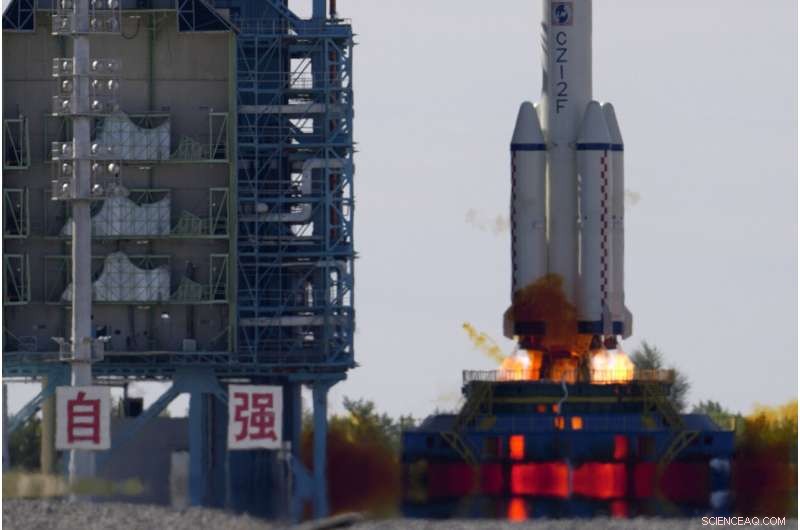 Crew Begins Life on China s New Space Station