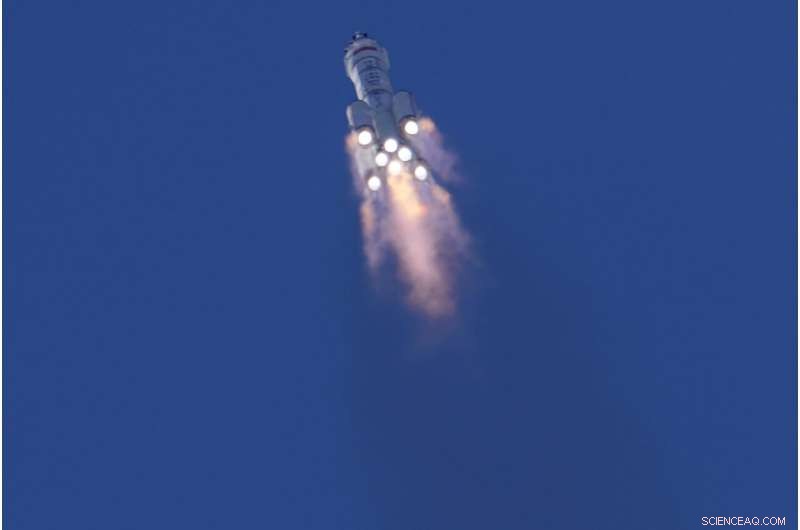 Crew Begins Life on China s New Space Station