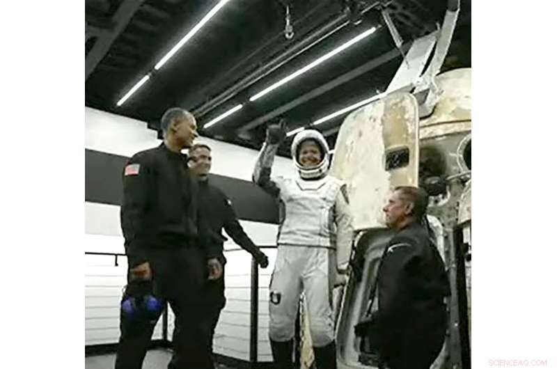 SpaceX Inspiration4 Mission Ends with Safe Splashdown