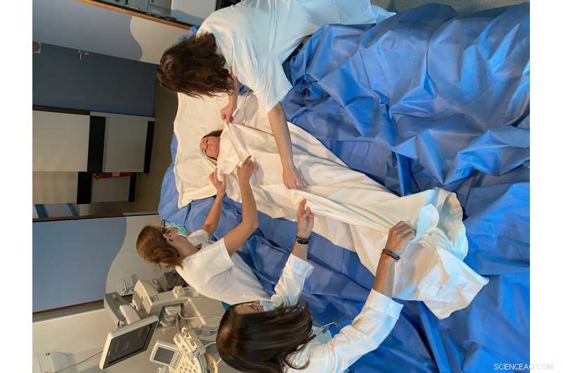 All‑Female Team Undergoes 5‑Day Water Immersion to Simulate Spaceflight Effects