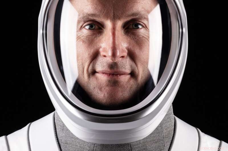 ESA Astronaut Matthias Maurer Prepares for Cosmic Kiss Mission aboard SpaceX Crew Dragon