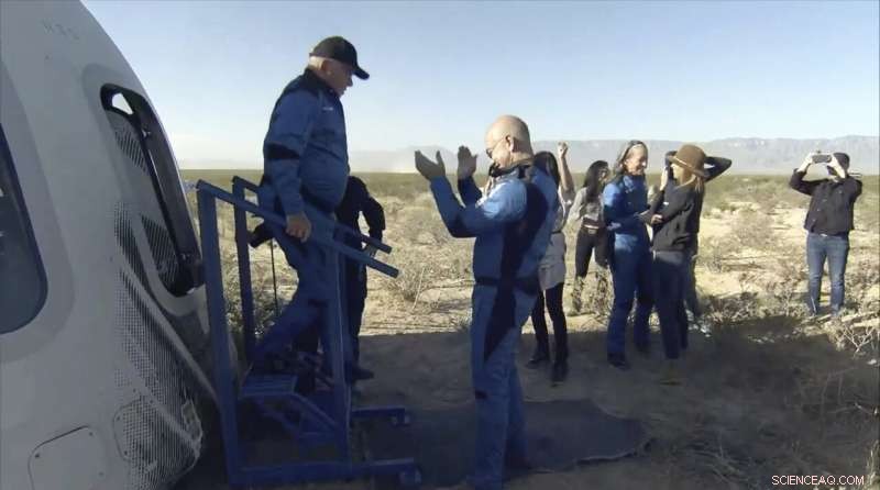 William Shatner Embarks on Blue Origin Spaceflight, Meets Jeff Bezos in Texas