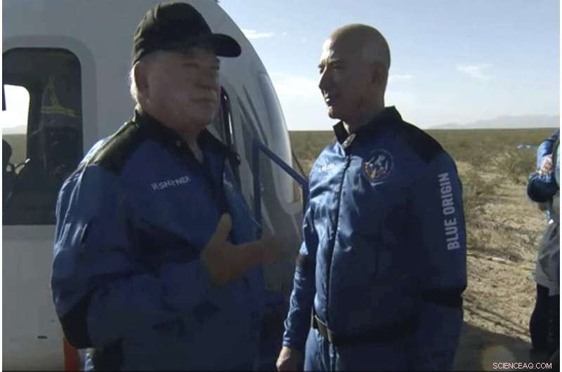 William Shatner Embarks on Blue Origin Spaceflight, Meets Jeff Bezos in Texas