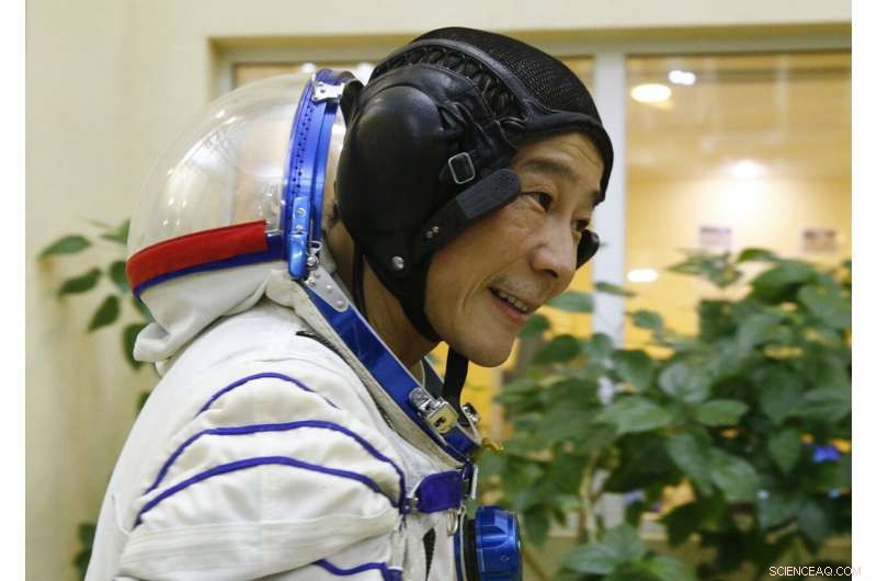 Japanese Billionaire Yusaku Maezawa Prepares for December Space Mission to the ISS