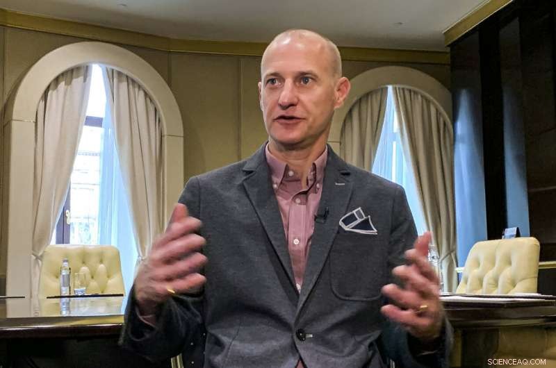 Japanese Billionaire Yusaku Maezawa Prepares for December Space Mission to the ISS