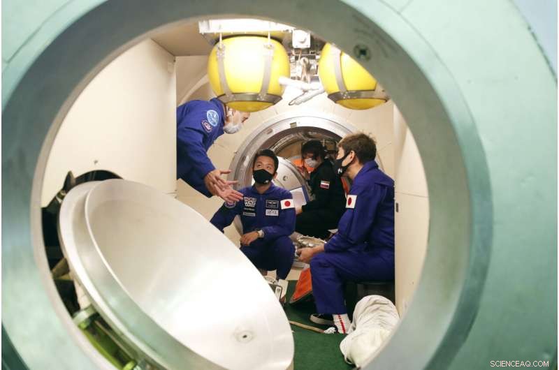 Japanese Billionaire Yusaku Maezawa Prepares for December Space Mission to the ISS