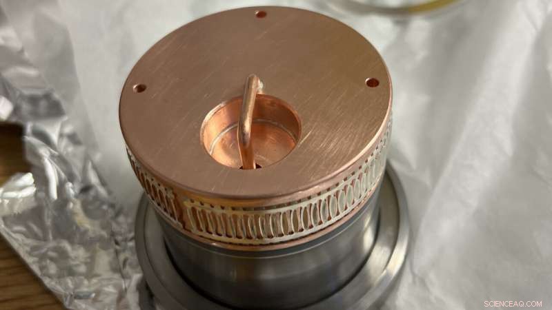 Experts Mobilize to Resolve CEBAF Challenges at Jefferson Lab