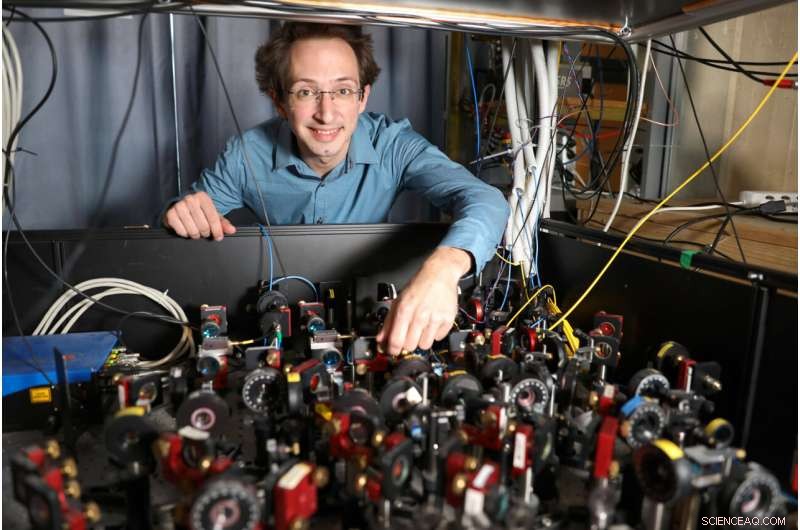 Innsbruck Quantum Computer Uses Multi-State Calcium Atoms Beyond Binary