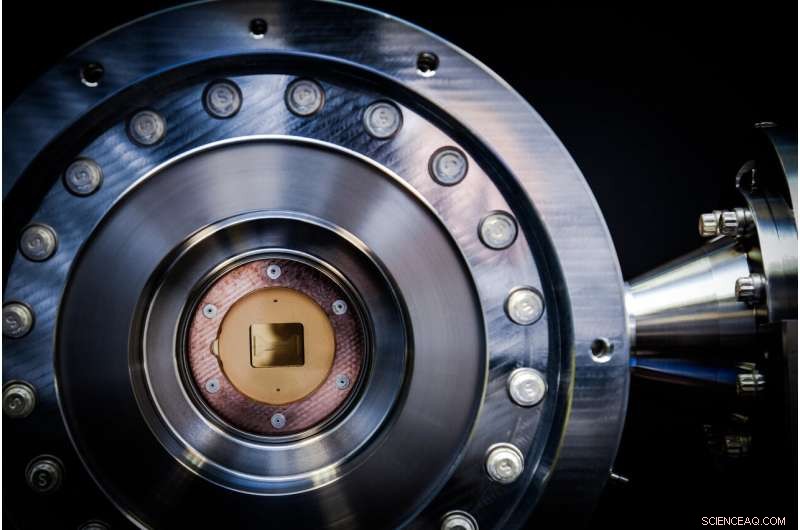 New Quantum Matter Phase Mimics Dual Time Dimensions in Quantum Computer