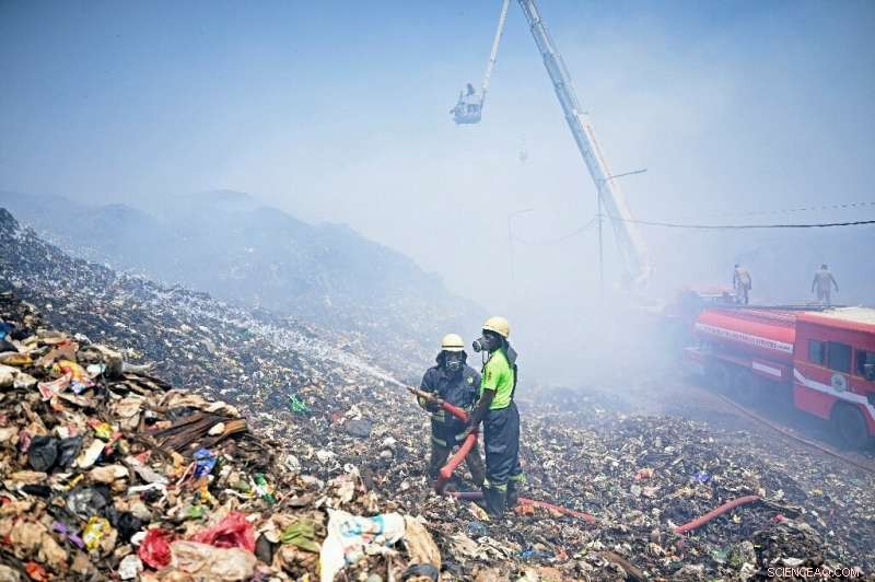 Reforming Waste Management Could Cut Global Emissions