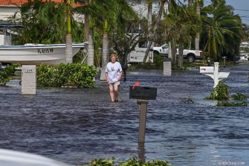 Hurricane Ian Threatens Carolinas After Devastating Florida