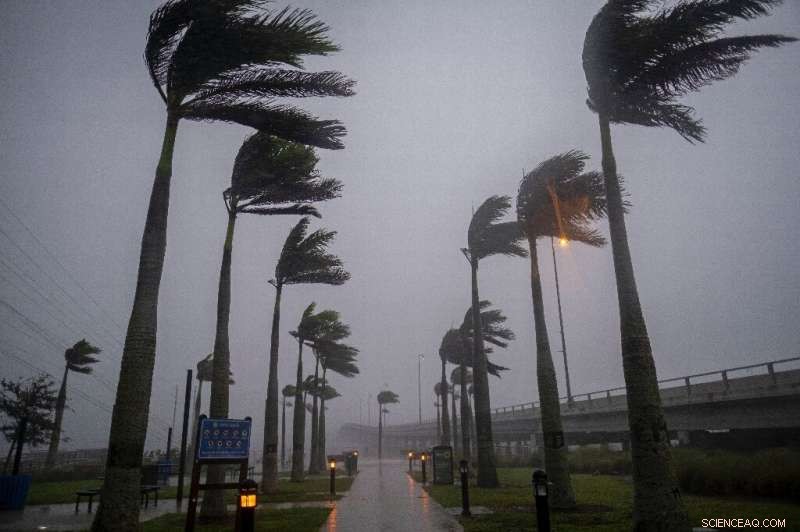 Florida Faces Massive Power Outages and Flooding as Hurricane Ian Hits