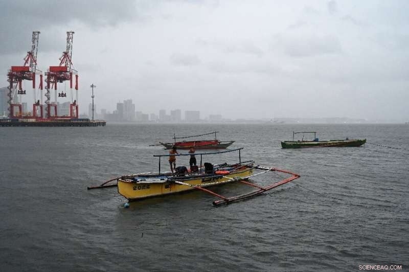 Super Typhoon Noru Strikes the Philippines, Brings Unprecedented Winds