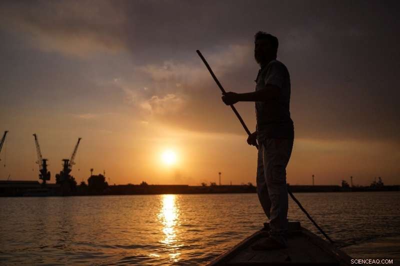 The Vanishing Tigris: How Iraq s River of Civilization Is Drying Up