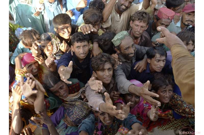 WHO Issues Urgent Disease Alert for Flood-Affected Areas in Pakistan