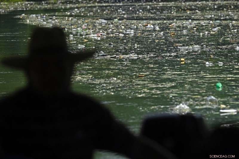 Massive Plastic Pollution Threatens Central American Waterways and Coastlines