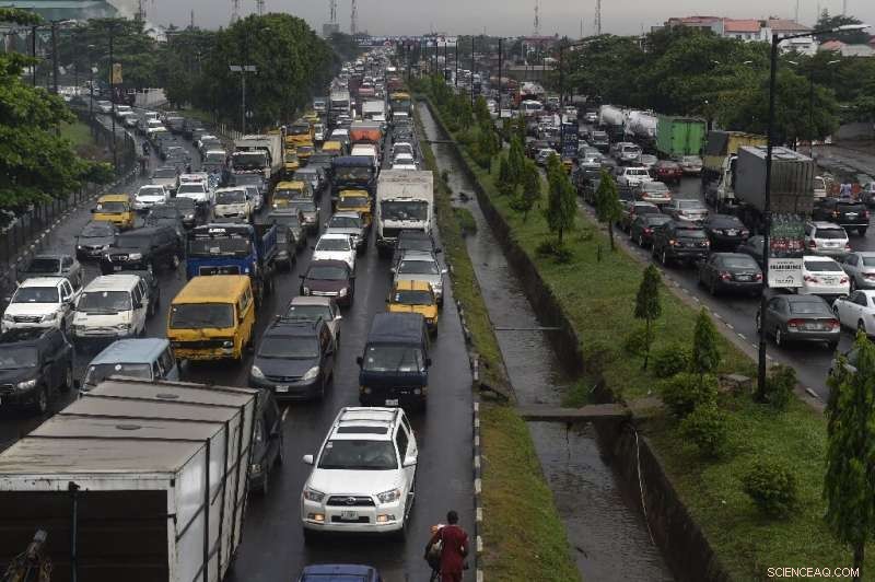 International Donors Prioritize Fossil Fuel Projects Over Clean Air Initiatives in Africa