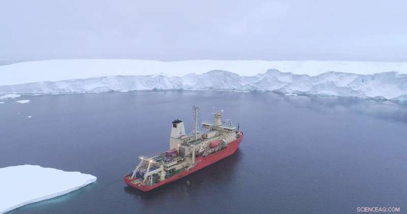 New Seafloor Images Reveal Unexpected Dynamics Behind Thwaites Glacier Retreat