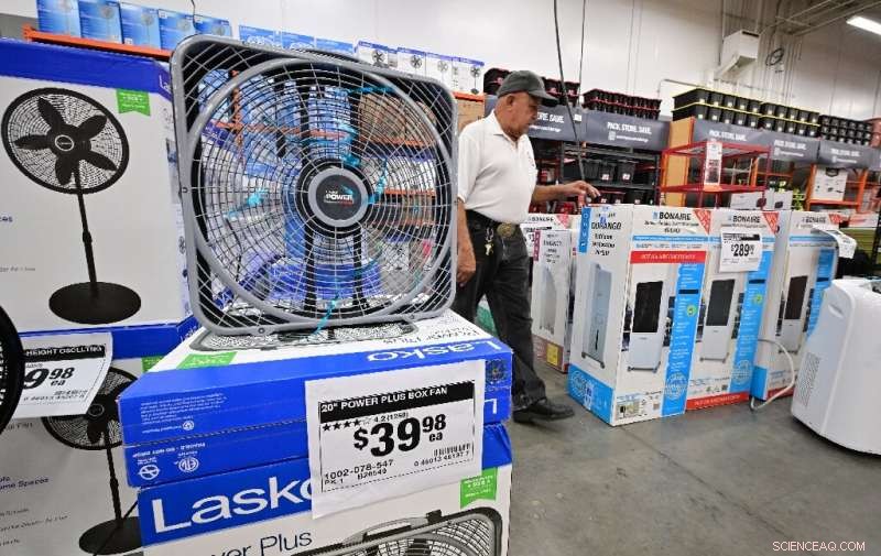 California Wildfire Battles Scorching Heat Dome; Firefighters Combat Triple‑Digit Temperatures