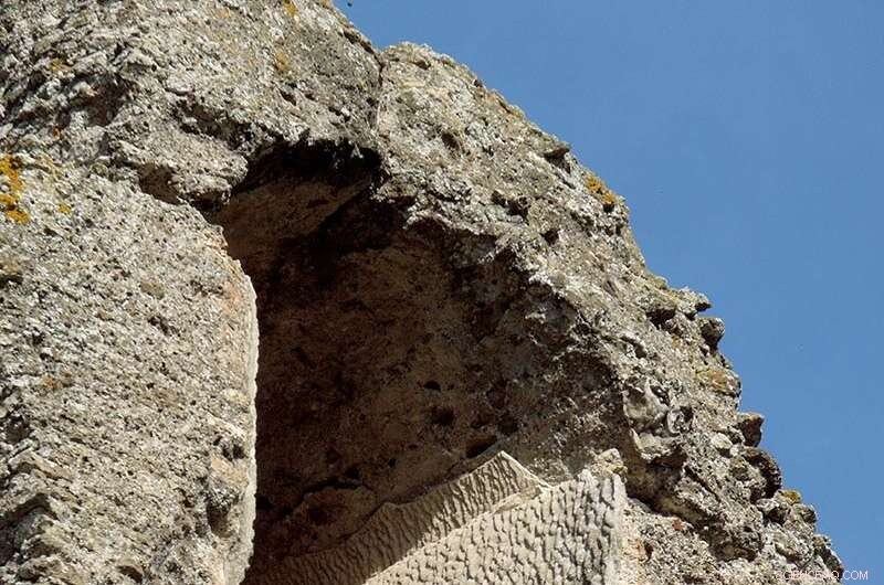 Layered Limestone Deposits Reveal Secrets of Ancient Roman Aqueducts